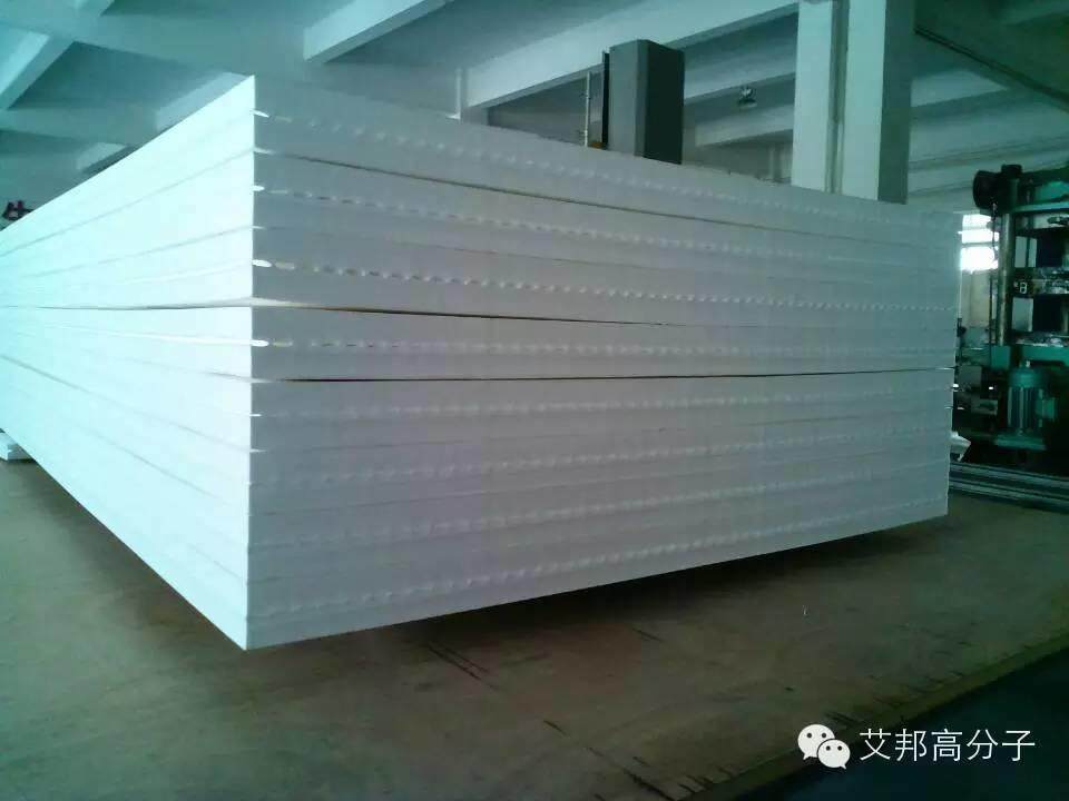 【揭秘】巴斯夫Infinergy發泡材料在阿迪達斯跑鞋 Energy Boost應用