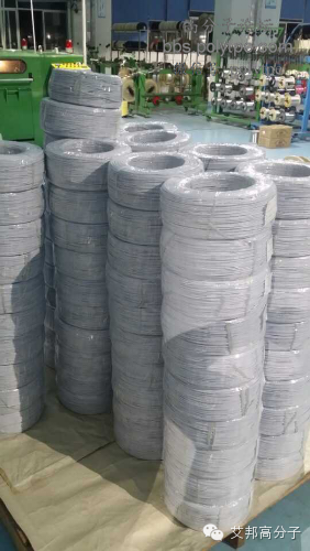 图解TPE苹果数据线料过程！