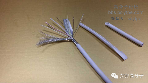 图解TPE苹果数据线料过程！