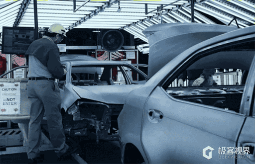 【收藏】驚——20張有趣而炫酷的動圖，汽車這樣造的？