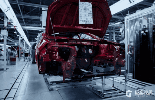 【收藏】驚——20張有趣而炫酷的動圖，汽車這樣造的？