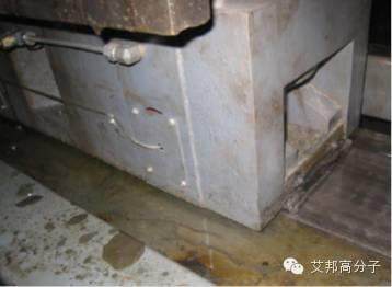 为何二板注塑机广受青睐？7大优势告诉你