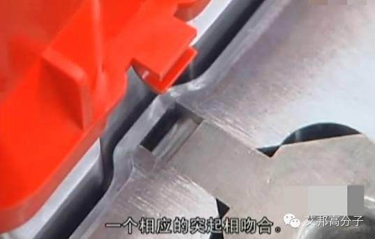 【視頻】帶翻蓋的塑料箱子是如何制作的？滑塊和斜銷模具的介紹