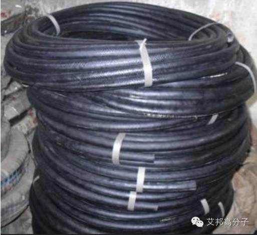 都是塑料管，其實大不同