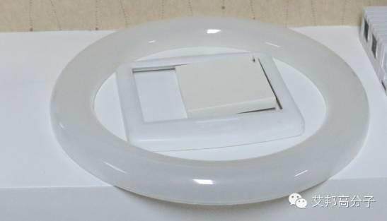 PC、PMMA材質LED燈管該如何選擇光擴散劑？