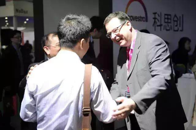 CHINAPLAS開展第一天(多圖)