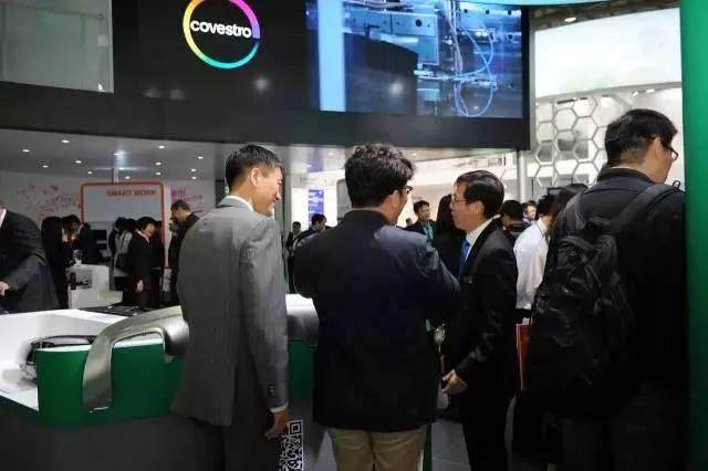 CHINAPLAS開展第一天(多圖)