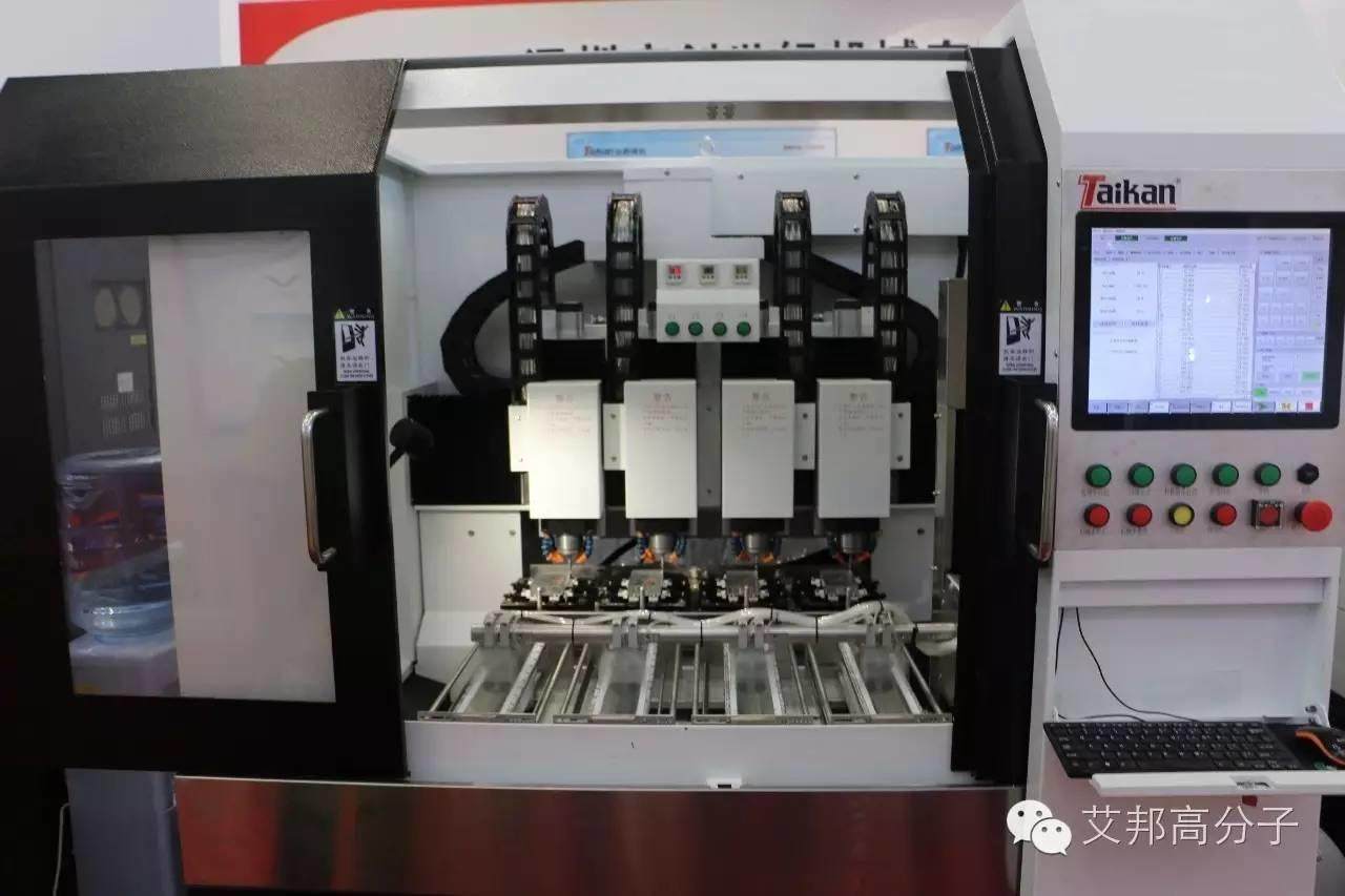 圖說觸屏展：伯恩光學、潮州三環等紛紛展出3D玻璃、3D陶瓷產品，手機后蓋能否迎來變革？