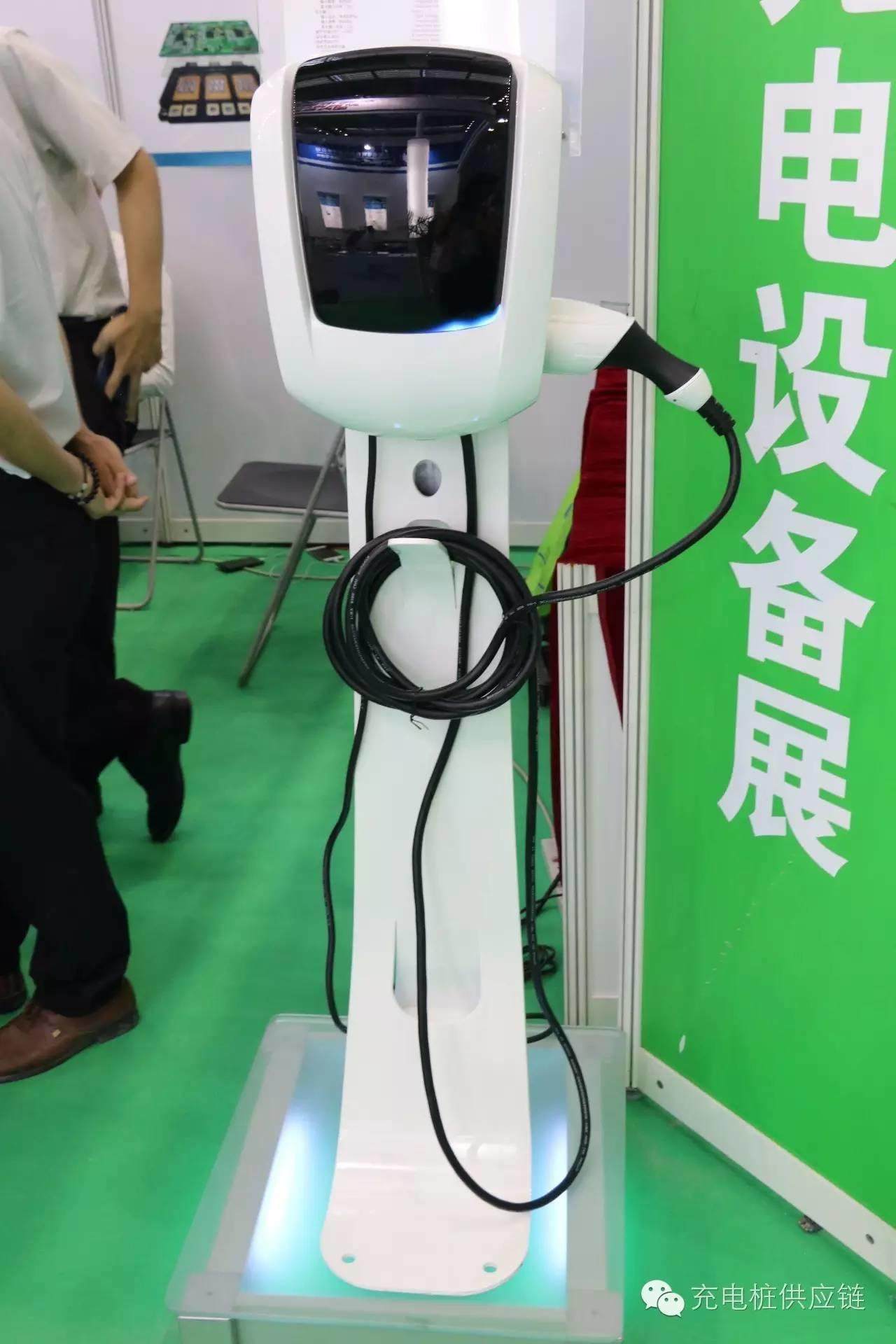 充電樁外殼鈑金材料與塑料之爭
