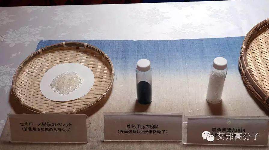 what？木材和秸稈都可以做免噴涂材料？