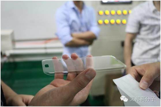 手机3D玻璃盖板热弯现场实拍（附视频）