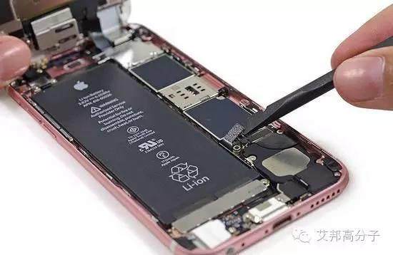 iPhone真要美国造？ 富士康正考虑将生产线搬到美国