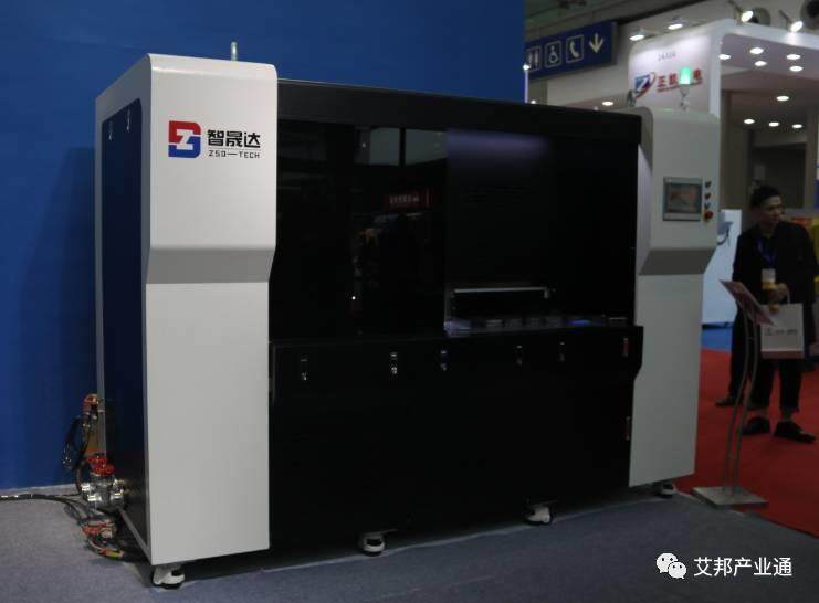 3D玻璃离爆发阶段已不远，全触展20家热弯机盘点！