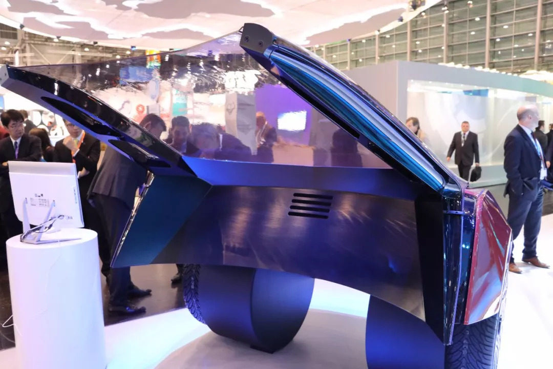 科思创这辆概念车其实是未来趋势：自动驾驶+人车互动