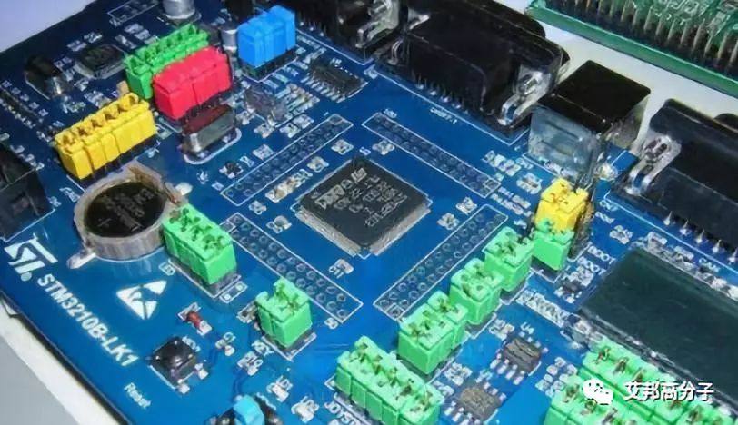 聚酰胺材料為印刷電路板連接器提供全方位材料