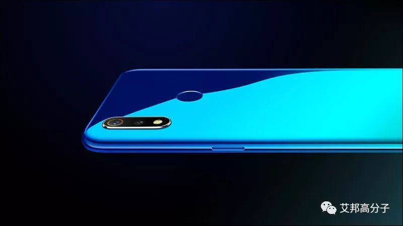 OPPO realme 3海外发布，一体注塑成型无中框，2019塑胶手机外壳新趋势？