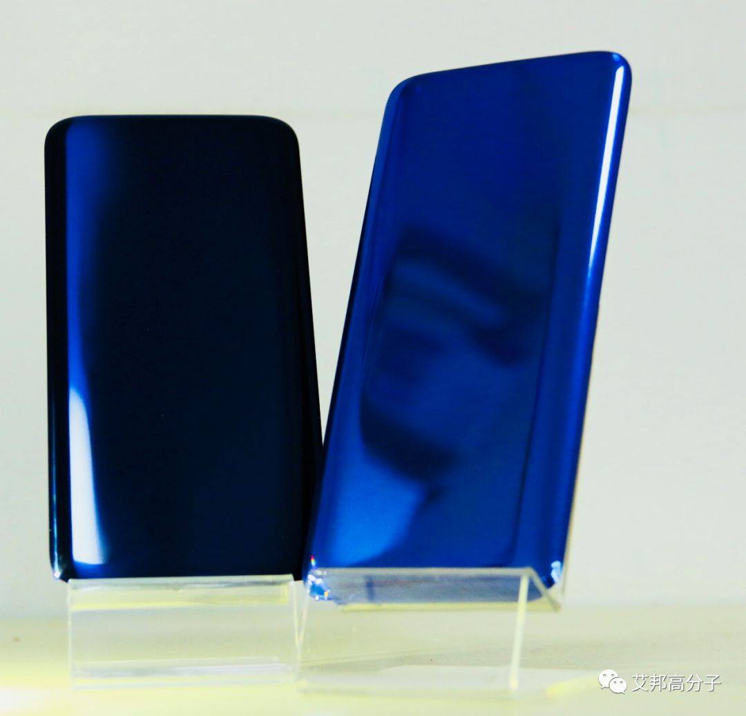 塑膠手機外殼新突破：光學紋理與3D仿玻璃一體注塑工藝相結合