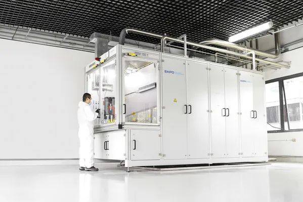 EKPO进一步加强在中国的氢能业务布局，计划建成半自动燃料电池电堆组装线