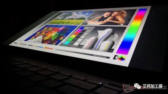 惠普将推17英寸折叠屏笔电，搭载LG OLED柔性屏、SK 集团 PI薄膜