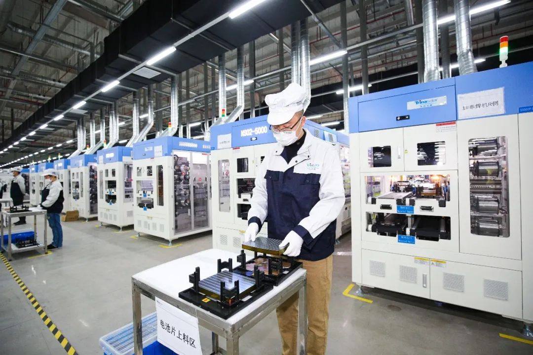 用時僅118天！天合光能鹽城基地11GW組件項目首塊組件正式下線