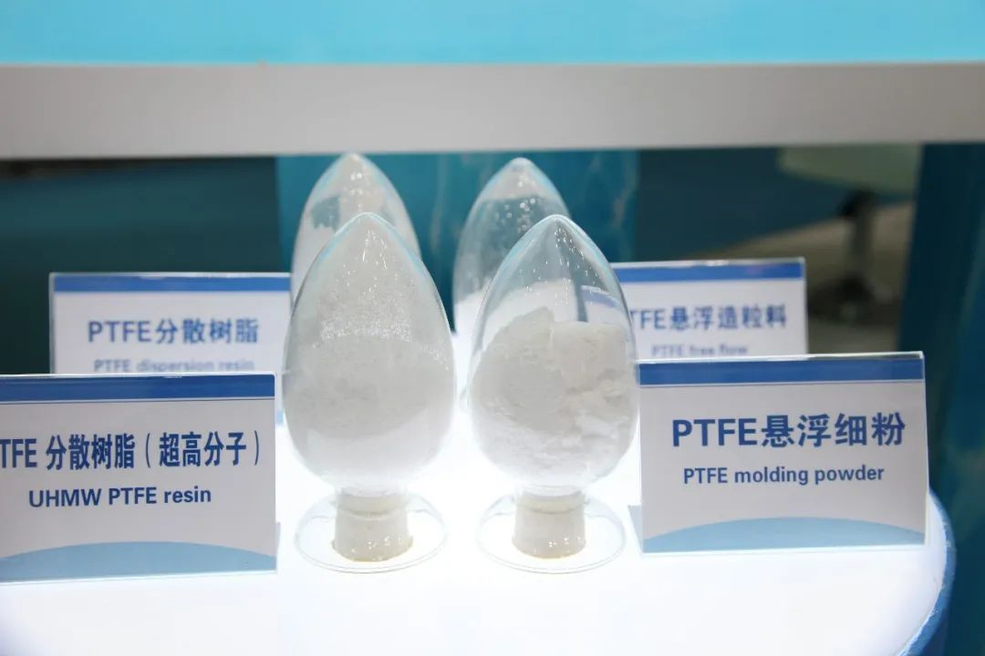 PTFE：从不粘锅、冲锋衣、医用口罩到5G应用！当之无愧的塑料之王！