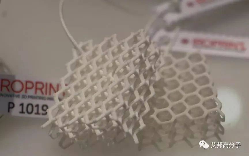 鞋材用3D打印彈性體盤點：TPU、TPAE、TPEE