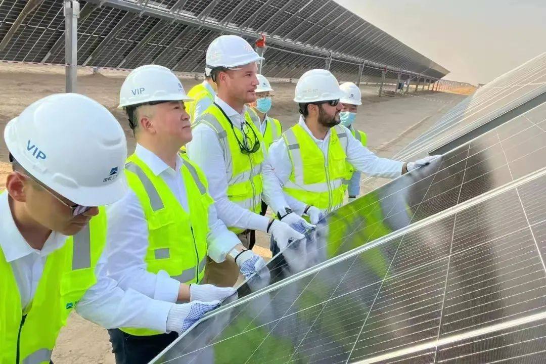 晶科N型组件赋能Al Dhafra项目实现上网电价新低