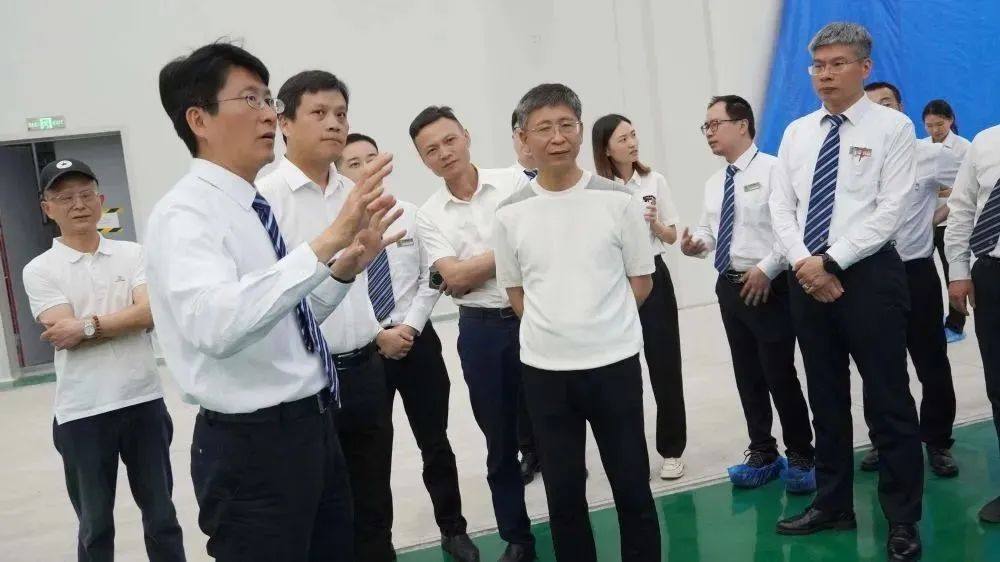 华正新材-花园新能源特殊铜箔合作开发签约成功！