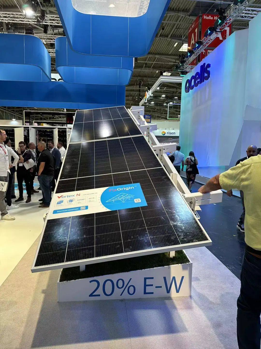 “黄金尺寸”至尊N型闪耀欧洲Intersolar展，新一代光储系统欧洲站启幕