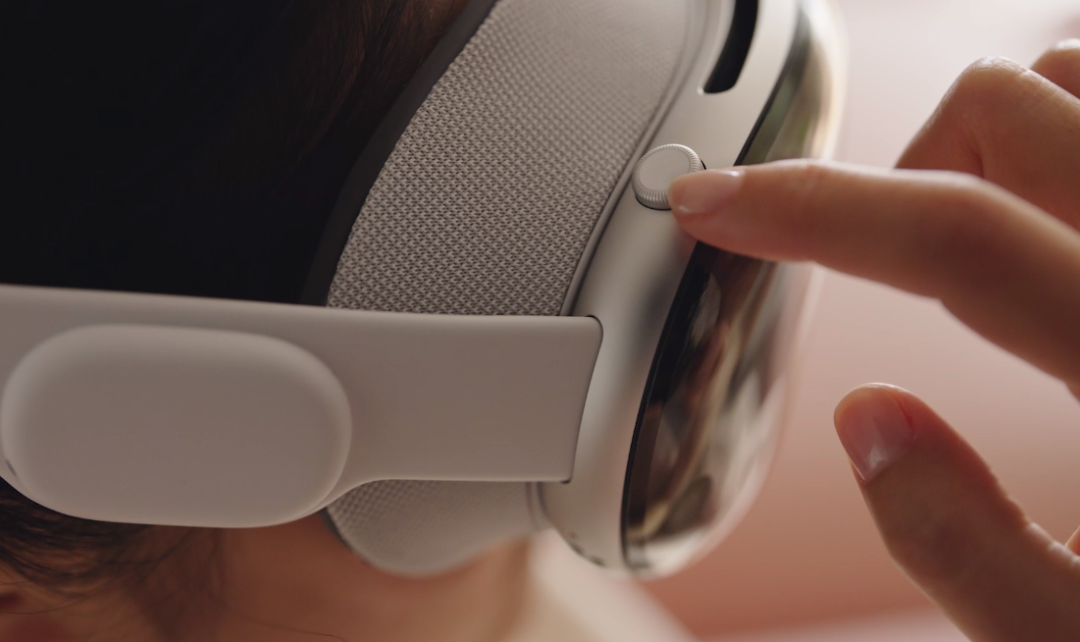 Apple發布第一臺空間計算機：Vision Pro，預計2024年初發售