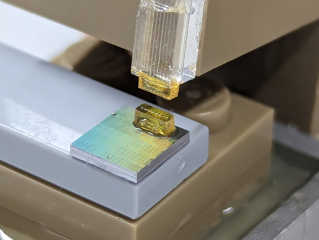 SABIC将在2024年OFC展上展示EXTEMᵀᴹ树脂，该产品适用于共封装光学器件的微透镜阵列